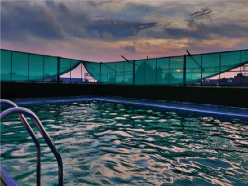 Hotel B P Emerald マトゥラー エクステリア 写真